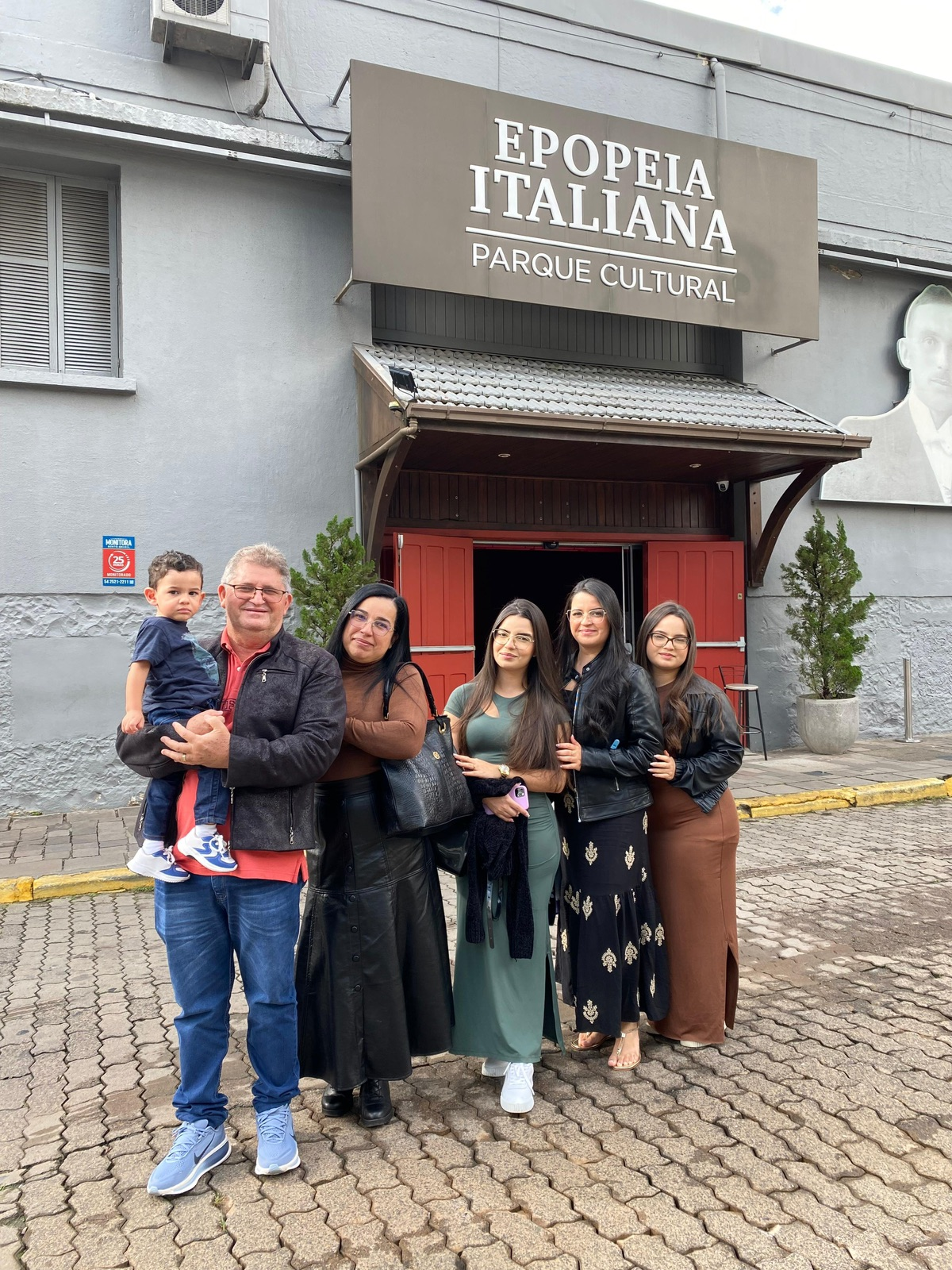 Grupo na Epopeia Italiana